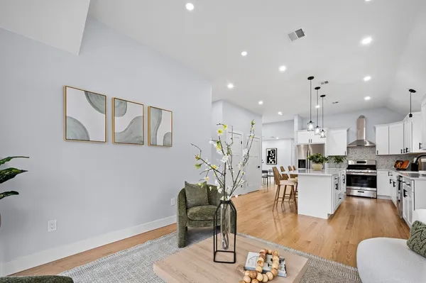 $3,950 | 69 Readville Street, Unit B, Boston, MA 02136