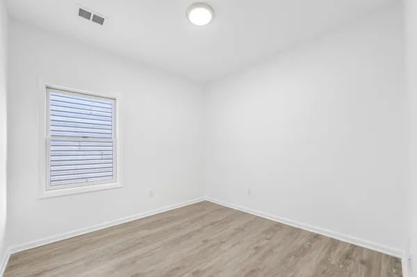 $3,800 | 62 Hutton Street, Unit 2, Jersey City, NJ 07307