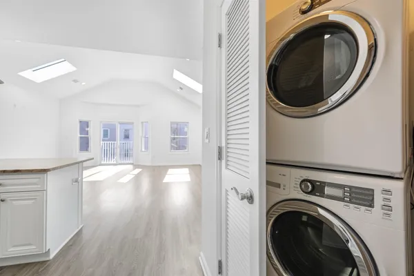 $3,800 | 62 Hutton Street, Unit 2, Jersey City, NJ 07307