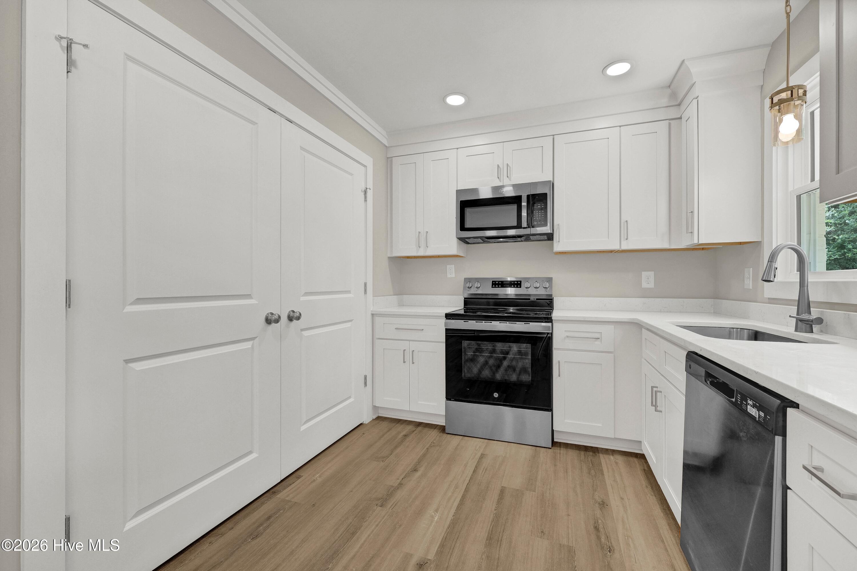 114 Springhill Road Wilmington, NC 28411 - Photo 13 of 28