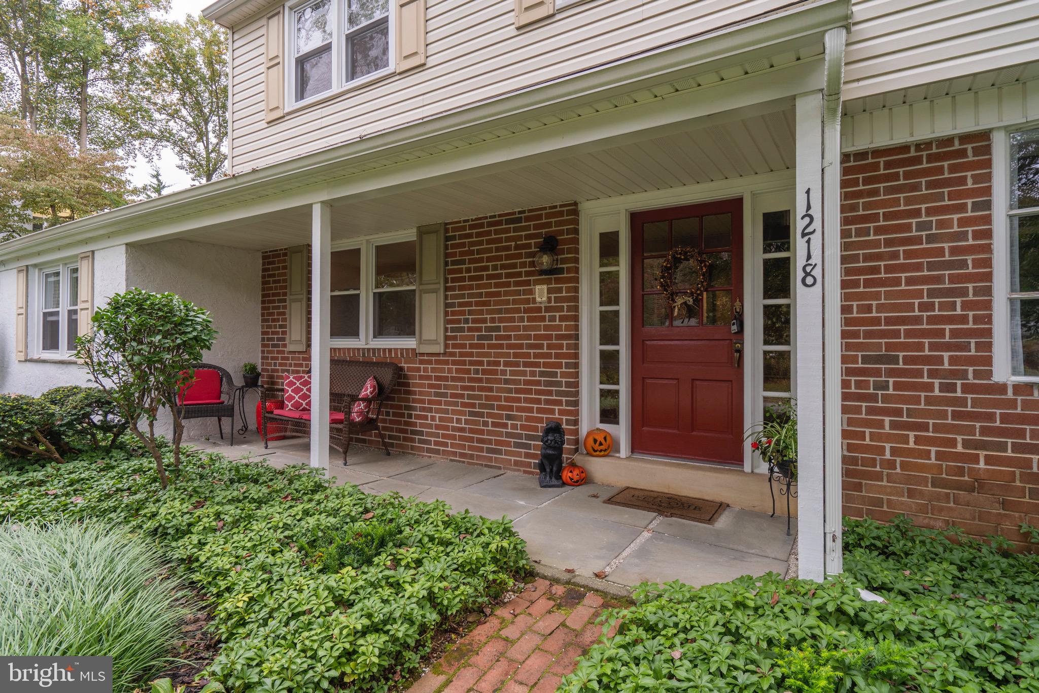 1218 Eagle Road West Chester, PA 19382 - Photo 4 of 51 Covered Front porch, you don't get wet in the rain