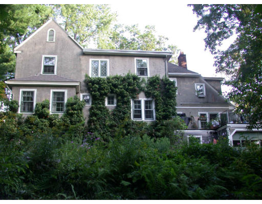 98 Bancroft Road Northampton, MA 01060 - Photo 4 of 25 Gallery Image 4