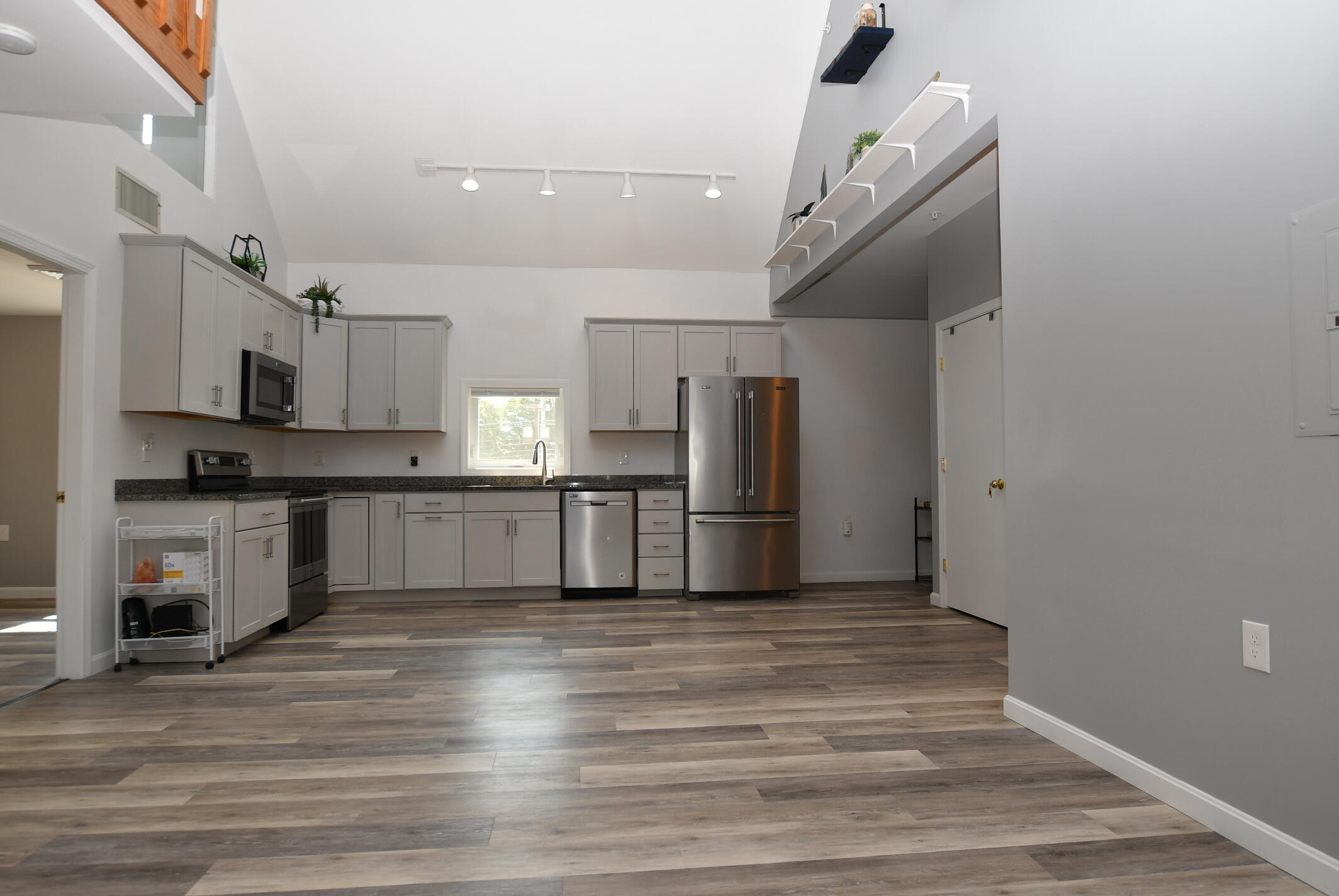 952 Post Road, Unit 7 Wells, ME 04090 - Photo 26 of 35 interior
