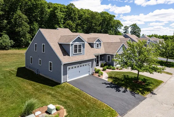 $529,900 | 16 Ashton Lane, Unit 16, Millbury, MA 01527
