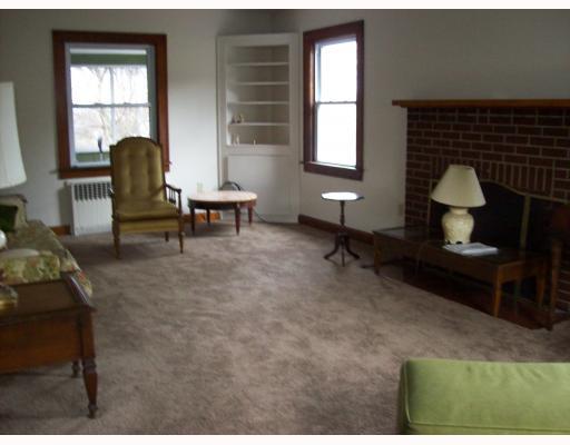 405 Wills Road Connellsville, PA 15425 - Photo 6 of 7 Living Room.