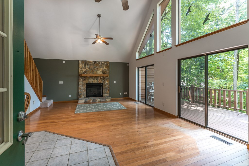 425 Boyd Ridge Drive Murphy, NC 28906 - Photo 6 of 41 Entry