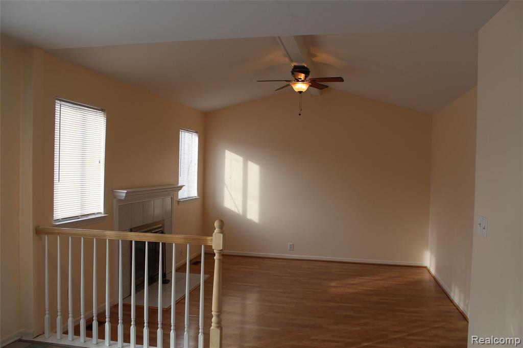 46409 Aarons Way Canton, MI 48188 - Photo 16 of 53