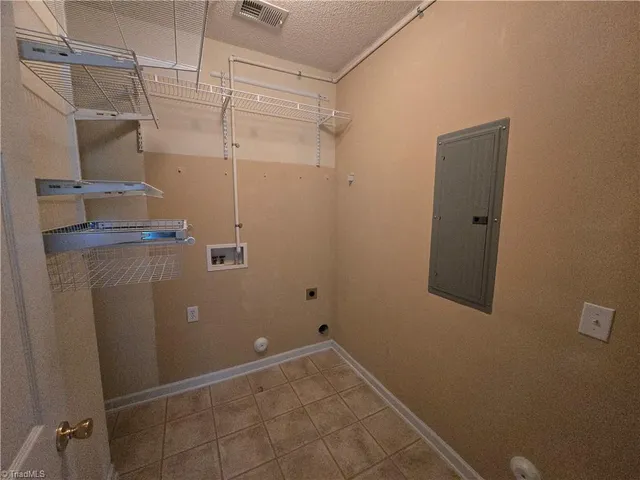 $170,000 | 3015 Winston Drive, Burlington, NC 27215