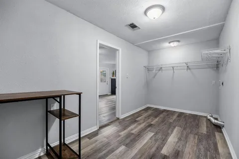 $265,000 | 421 South 1st Street, Krum, TX 76249