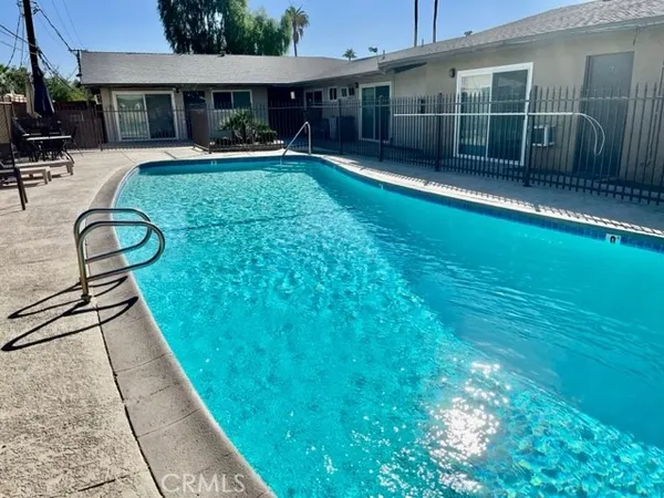 $2,395 | 685 East Vista Chino, Unit A, Palm Springs, CA 92262