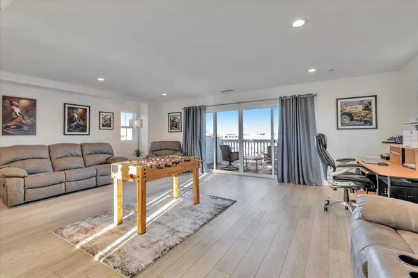 $1,790,000 | 19 Edgewater Court, Bethel Island, CA 94511