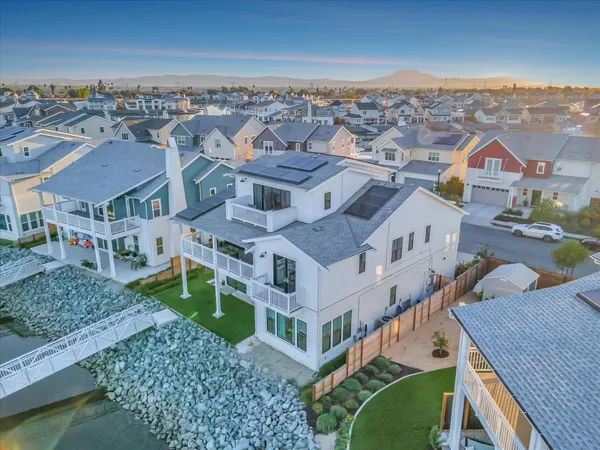 $1,790,000 | 19 Edgewater Court, Bethel Island, CA 94511