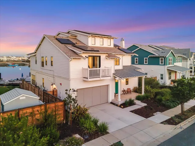 $1,790,000 | 19 Edgewater Court, Bethel Island, CA 94511