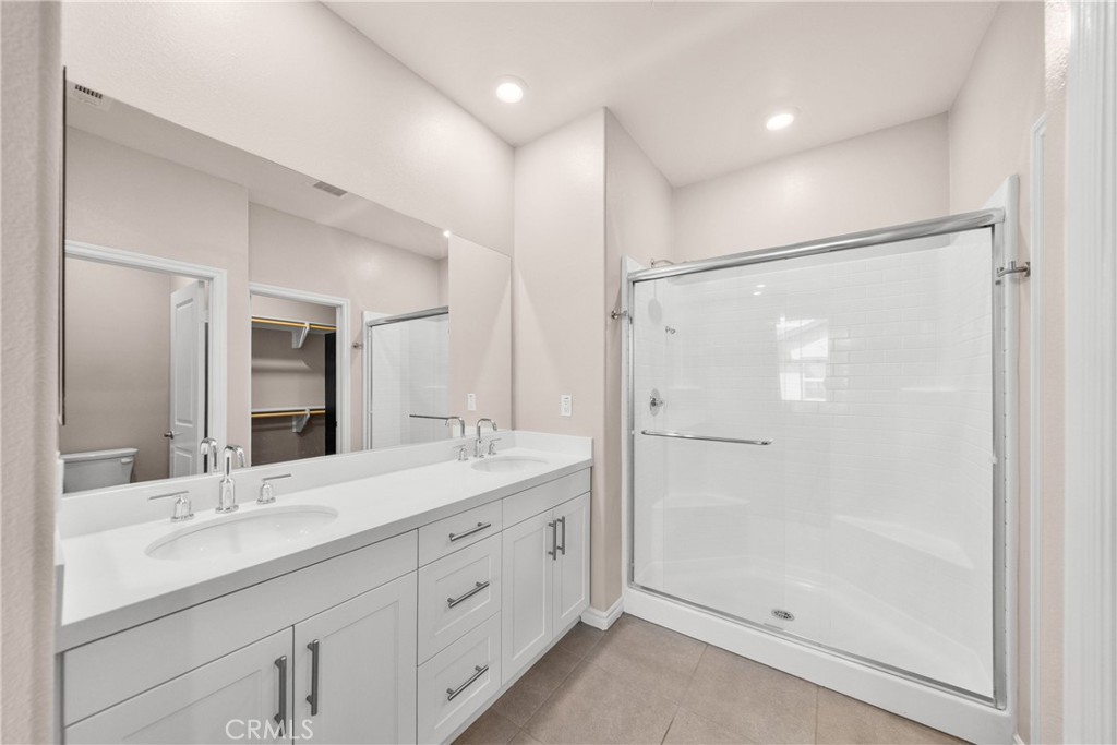 17868 Upton Carson, CA 90746 - Photo 19 of 27 Gallery Image 19