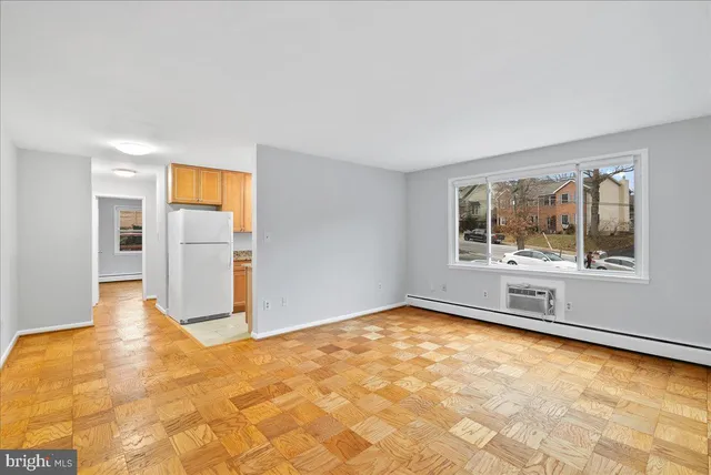 $1,900 | 945 North Barton Street, Unit 204, Arlington, VA 22201