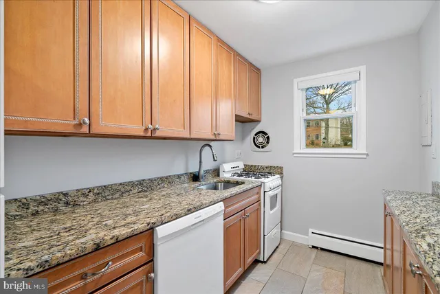 $1,900 | 945 North Barton Street, Unit 204, Arlington, VA 22201