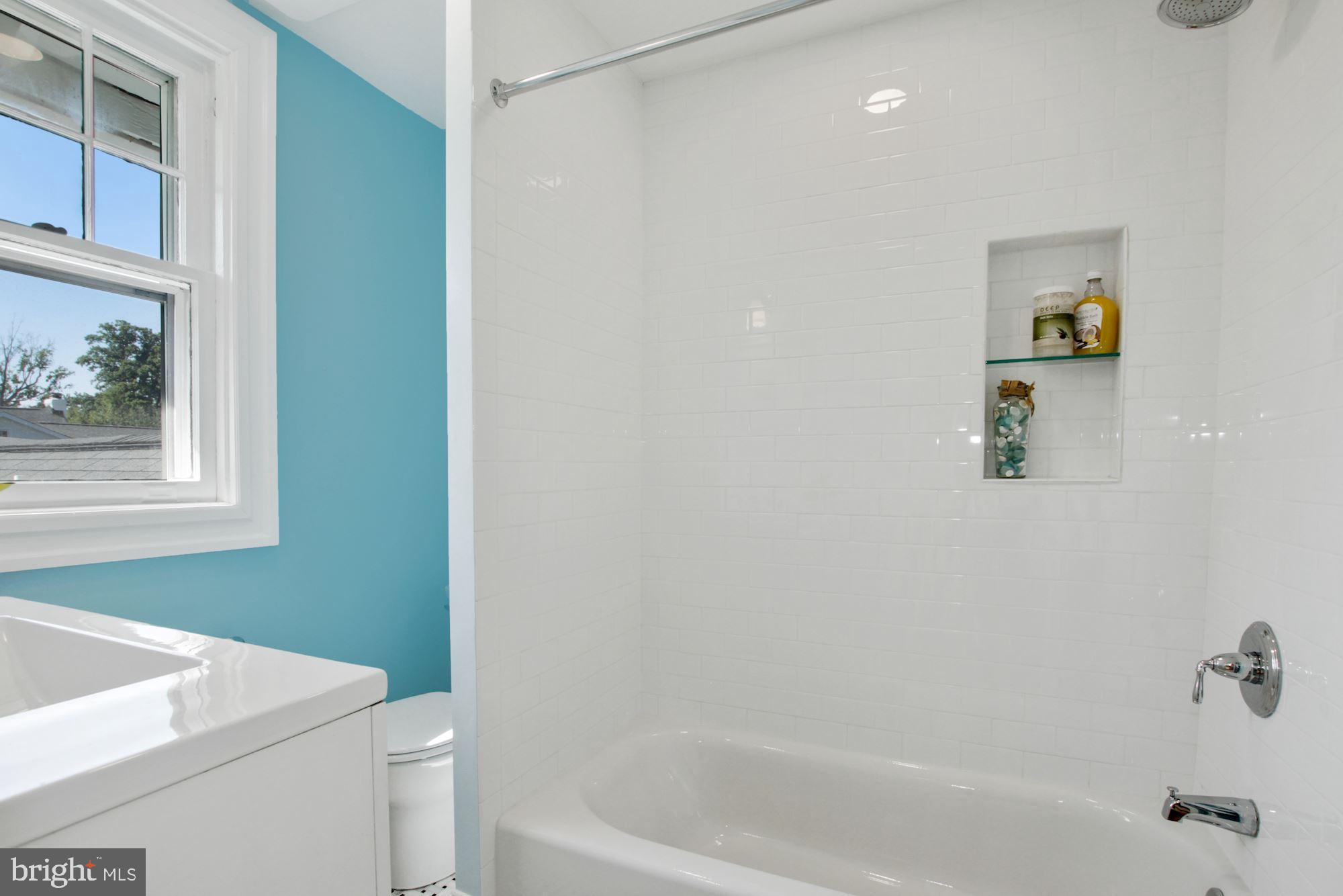 3906 Aspen Street Chevy Chase, MD 20815 - Photo 32 of 43 Hall Full Bath
