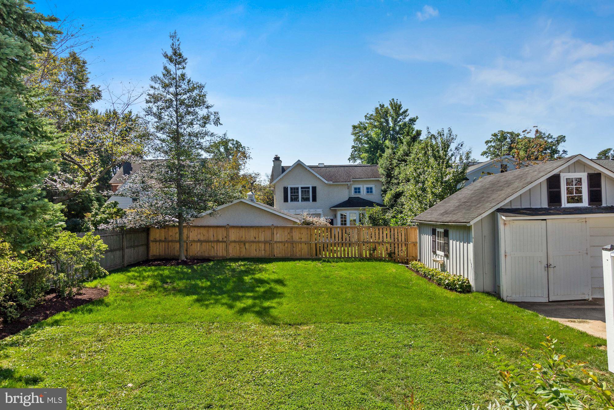 3906 Aspen Street Chevy Chase, MD 20815 - Photo 6 of 43 Clean canvass for private compound