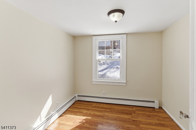 34 Isabelle Avenue Hopatcong, NJ 07821 - Photo 25 of 34