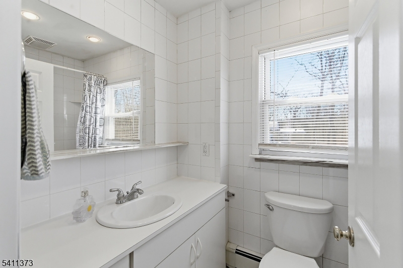 34 Isabelle Avenue Hopatcong, NJ 07821 - Photo 27 of 34