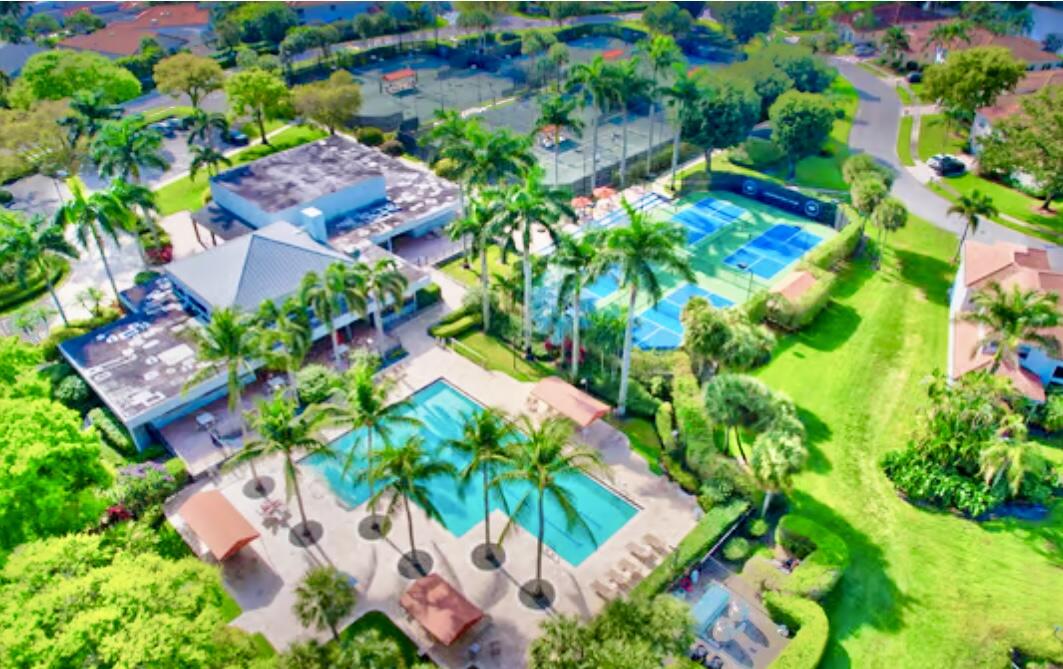 17204 Hampton Boulevard Boca Raton, FL 33496 - Photo 4 of 175 IMG_2694