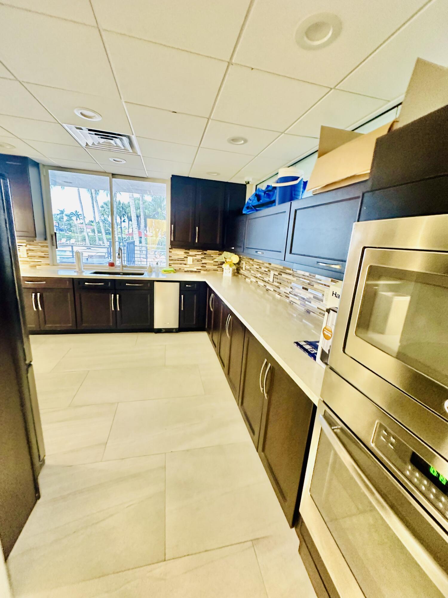 17204 Hampton Boulevard Boca Raton, FL 33496 - Photo 90 of 175 Club House Kitche