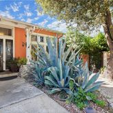 a view of a entrance of the house
