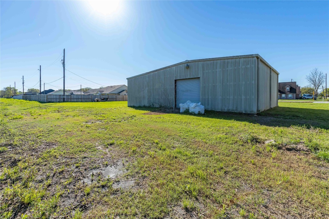1324 Alpha Lane Crosby, TX 77532 - Photo 12 of 20 a view of a backyard