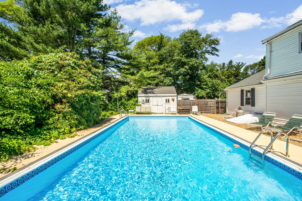 17 Gray Birch Road Ashland, MA 01721 - Photo 22 of 27 Gallery Image 22