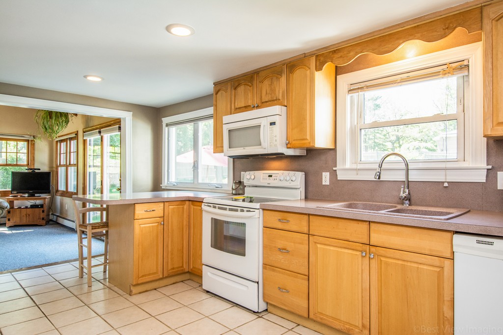 17 Gray Birch Road Ashland, MA 01721 - Photo 10 of 27 Gallery Image 10