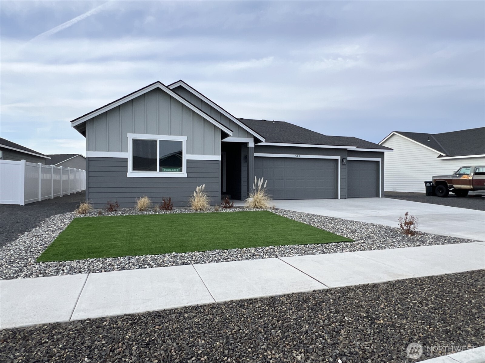 506 North Ruddy Street Moses Lake, WA 98837 - Photo 2 of 9 Gallery Image 2