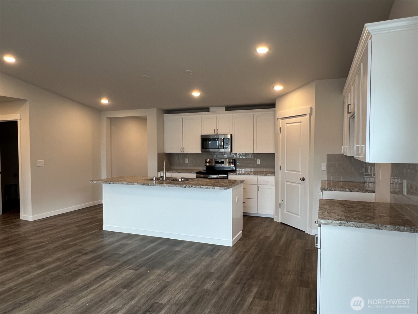506 North Ruddy Street Moses Lake, WA 98837 - Photo 6 of 9 Gallery Image 6