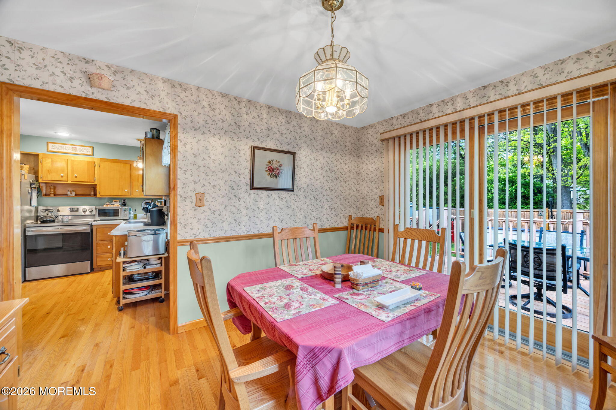 19 Shetland Road East Brunswick, NJ 08816 - Photo 9 of 35 22-web-or-mls-2M1A0438