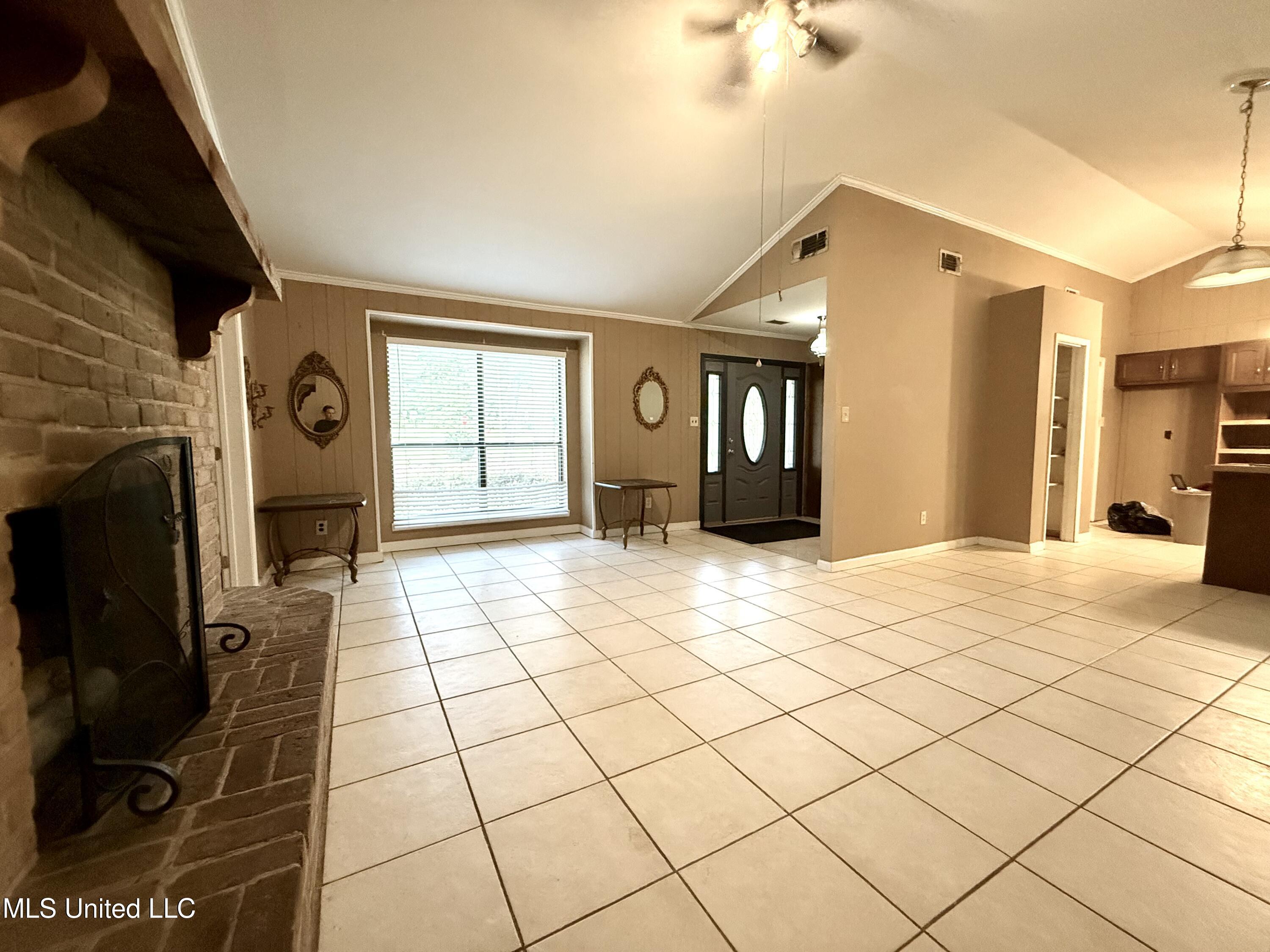 1301 Third Avenue Picayune, MS 39466 - Photo 11 of 55 IMG_8655