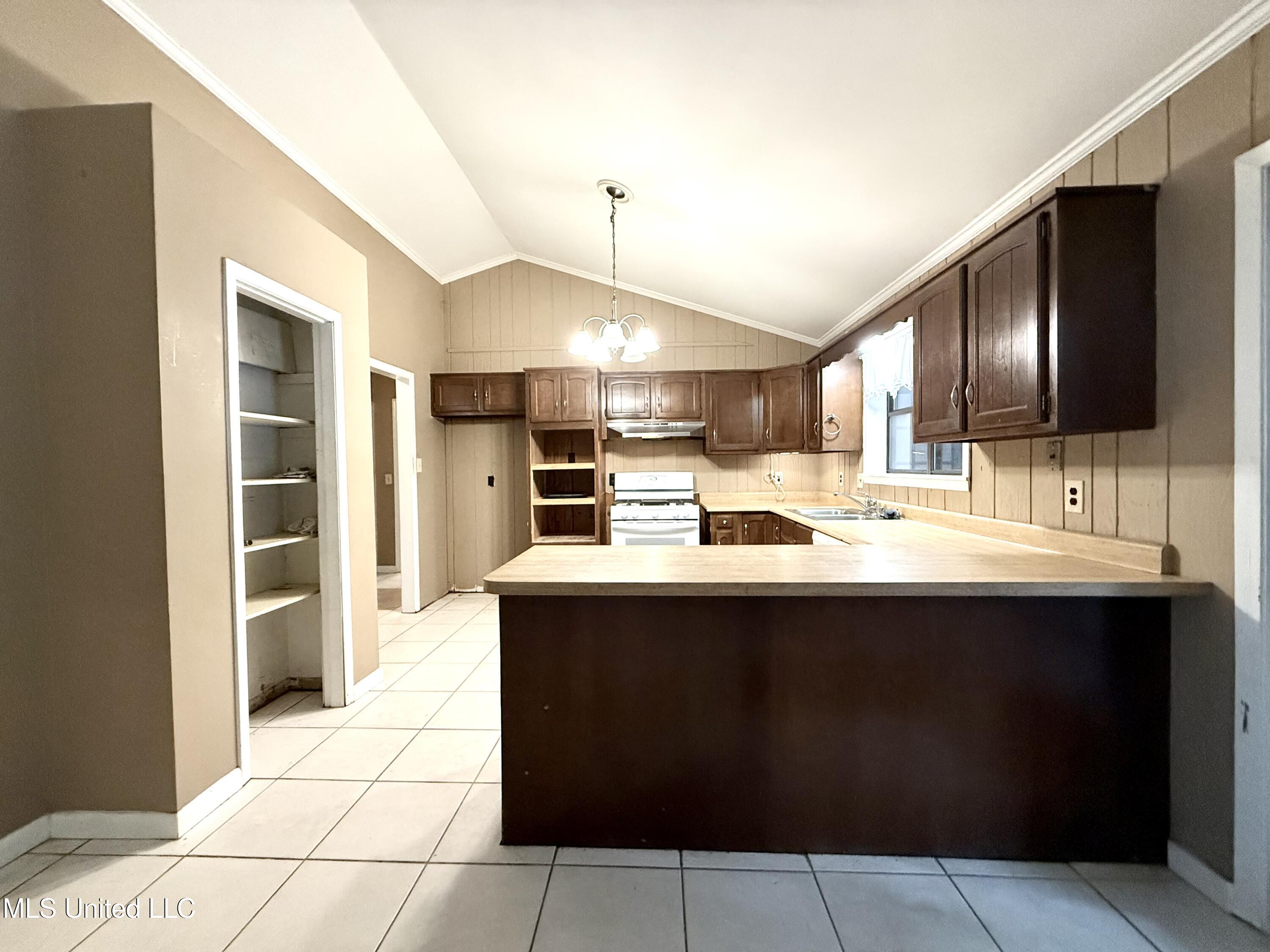 1301 Third Avenue Picayune, MS 39466 - Photo 12 of 55 IMG_8657