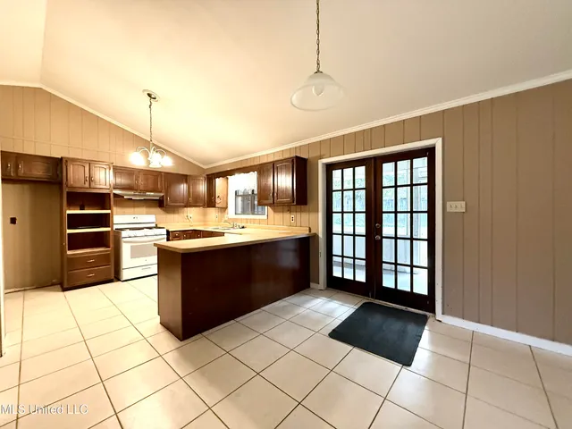 $179,999 | 1301 Third Avenue, Picayune, MS 39466