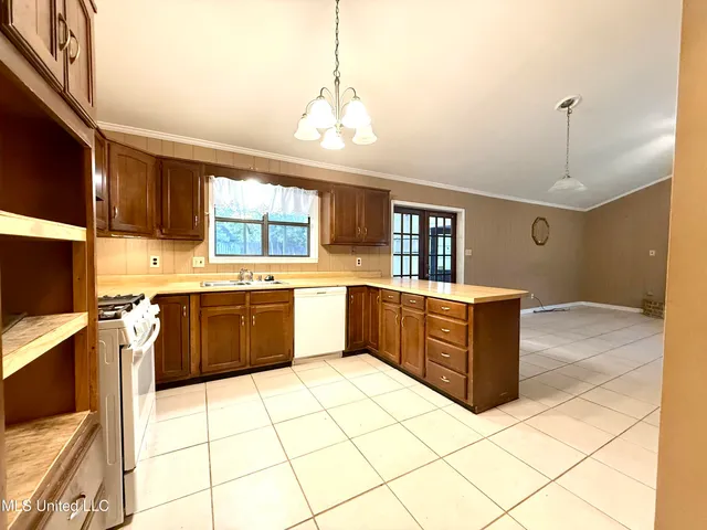 $179,999 | 1301 Third Avenue, Picayune, MS 39466