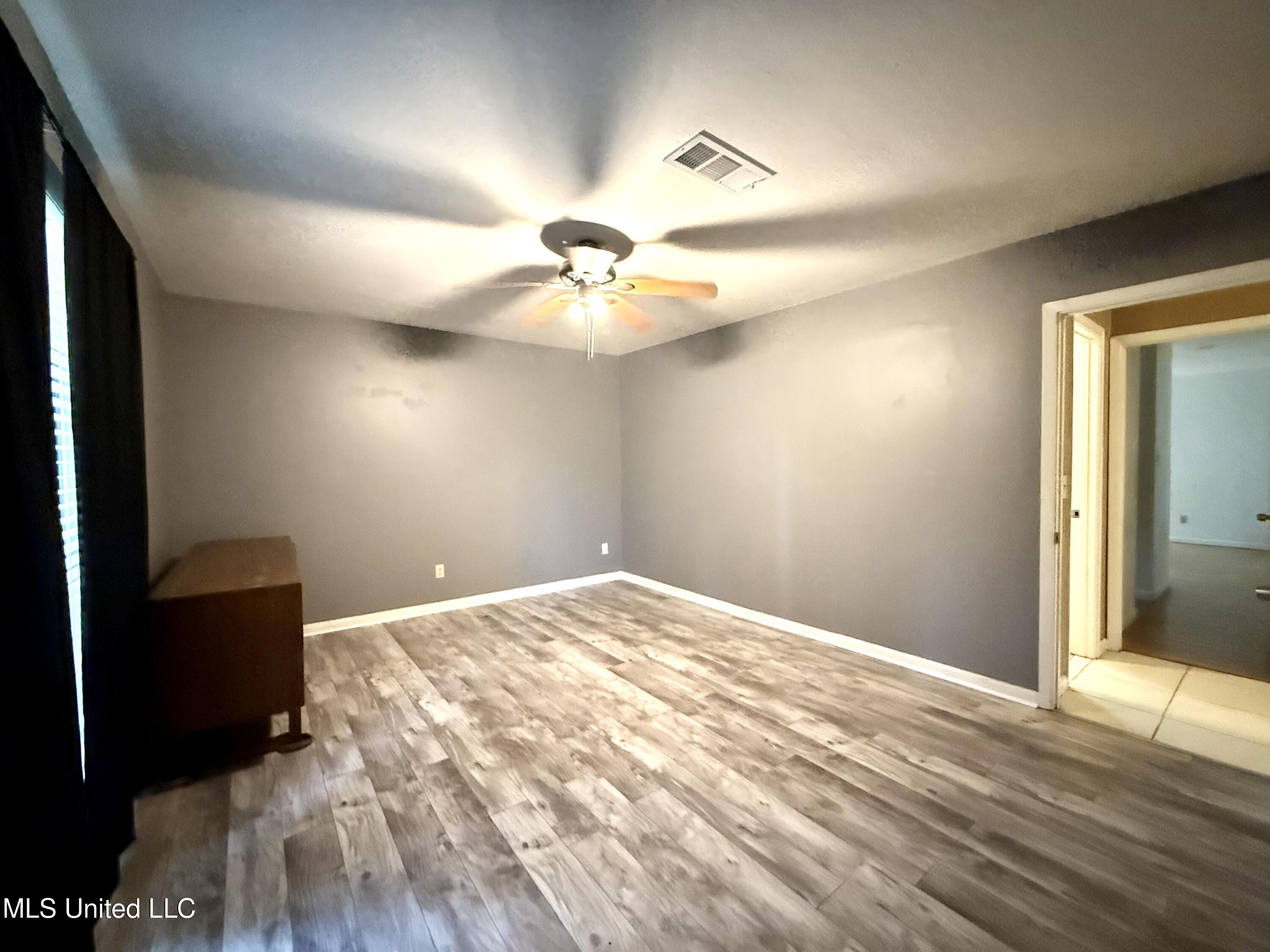 1301 Third Avenue Picayune, MS 39466 - Photo 17 of 55 IMG_8663