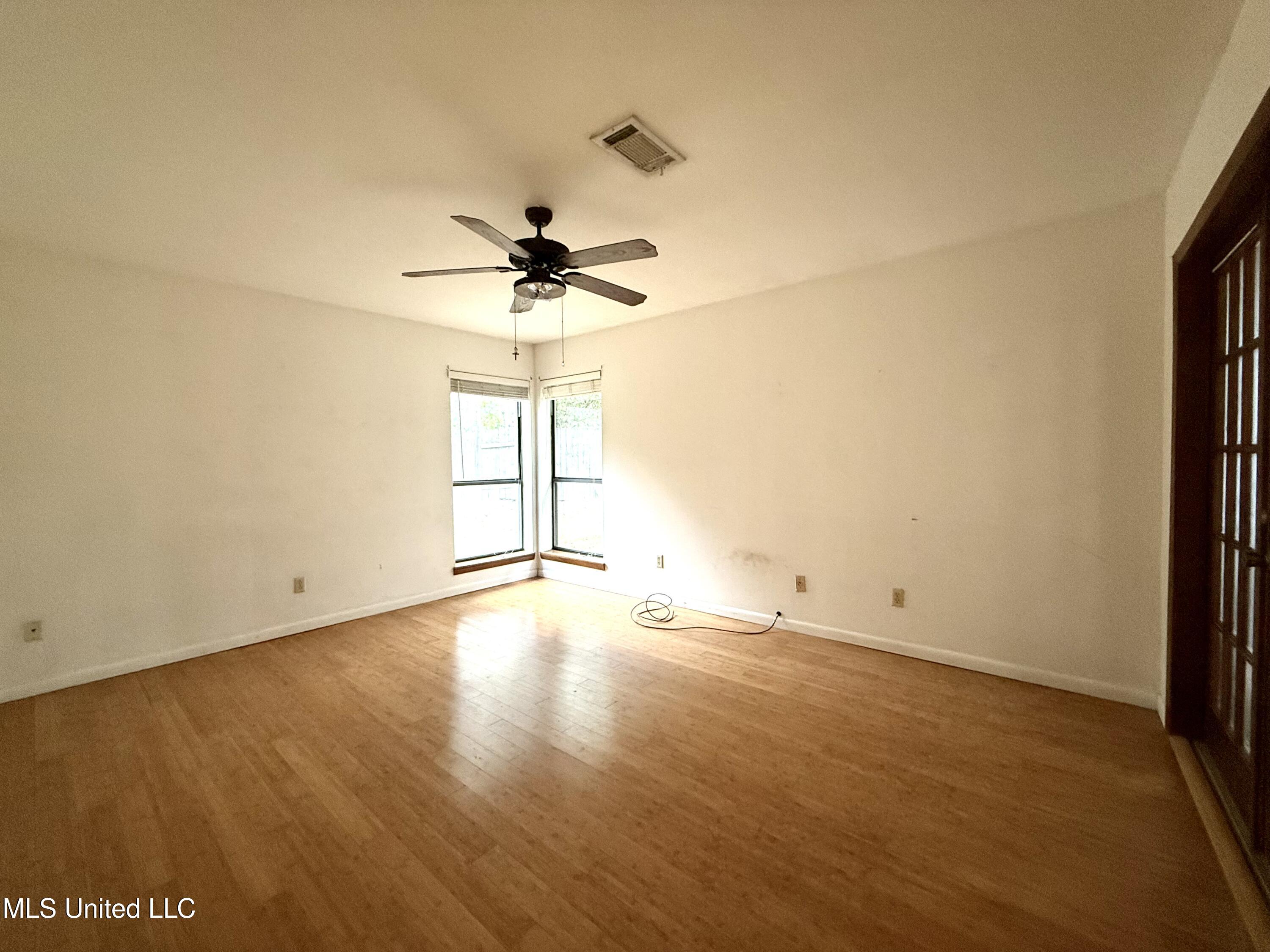 1301 Third Avenue Picayune, MS 39466 - Photo 22 of 55 IMG_8672