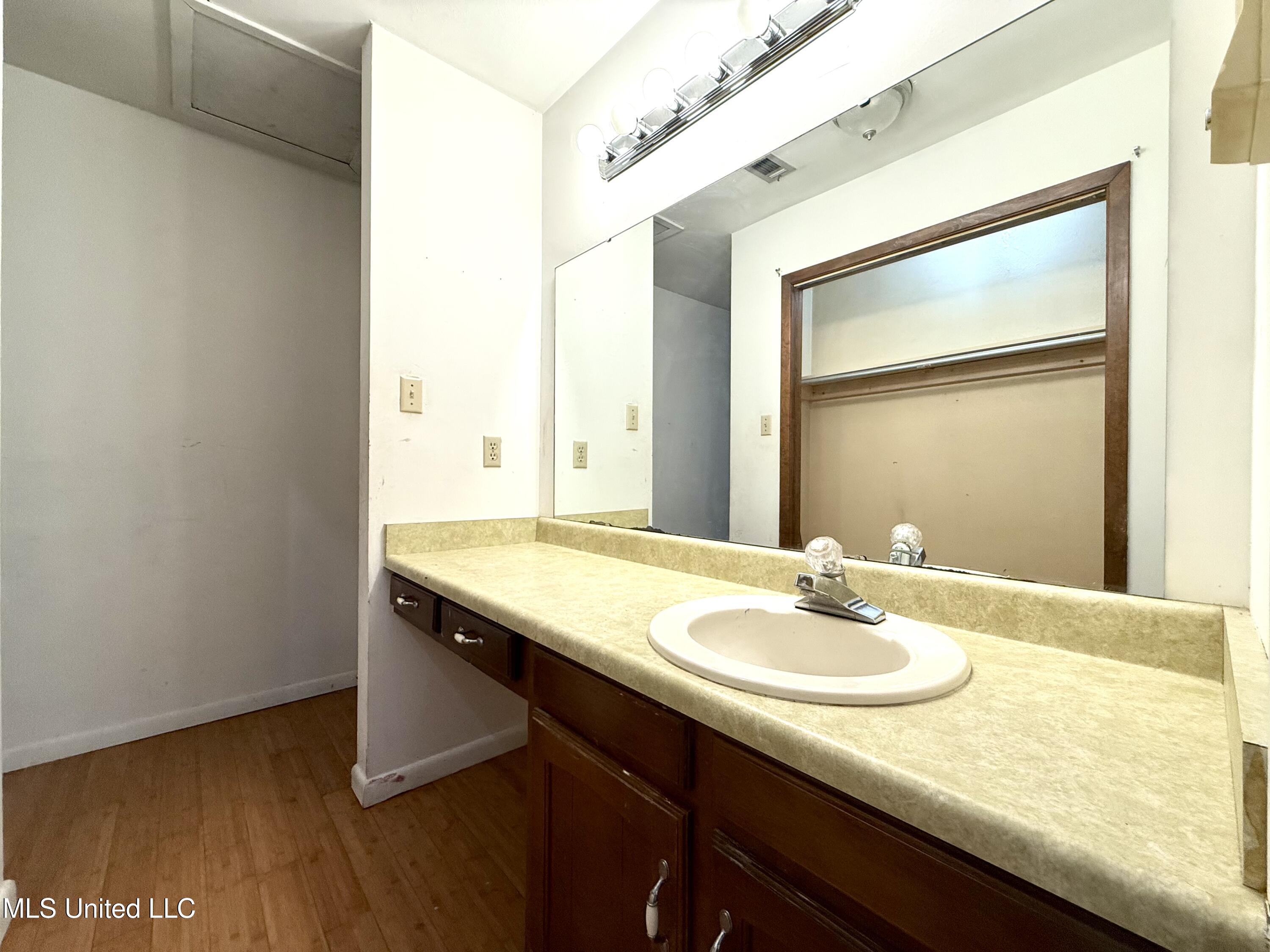 1301 Third Avenue Picayune, MS 39466 - Photo 26 of 55 IMG_8671