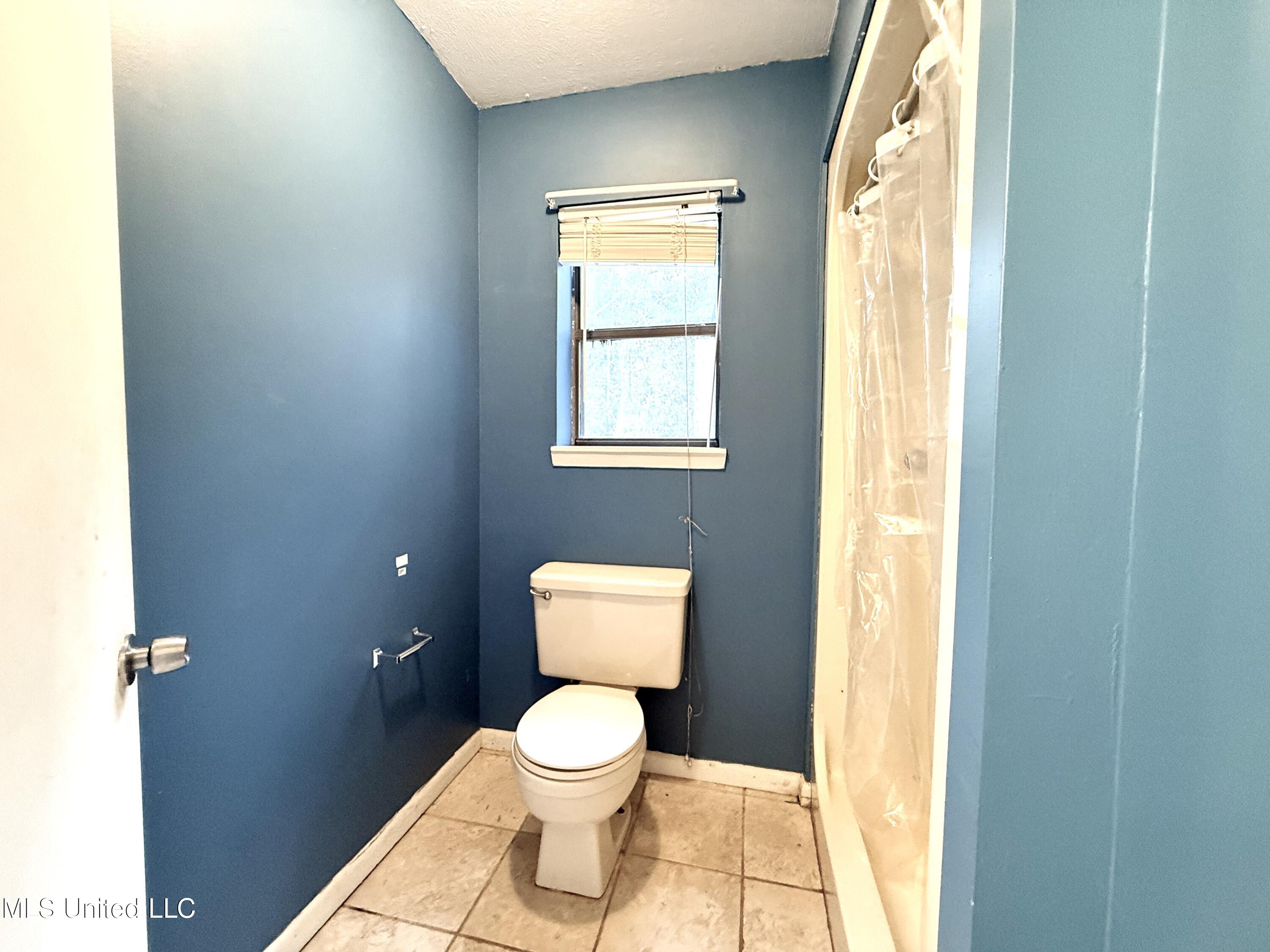 1301 Third Avenue Picayune, MS 39466 - Photo 28 of 55 IMG_8668