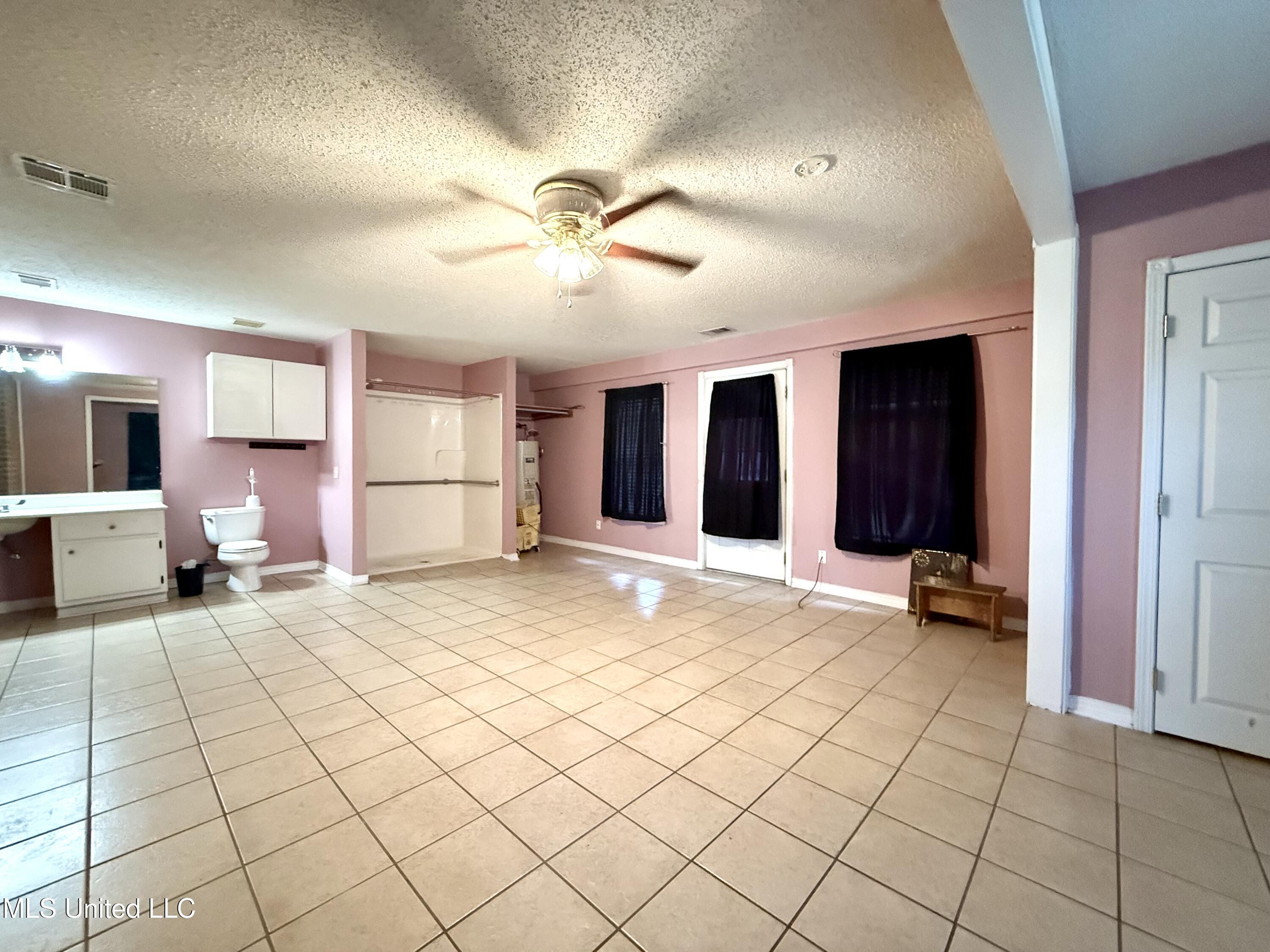 1301 Third Avenue Picayune, MS 39466 - Photo 30 of 55 IMG_8676