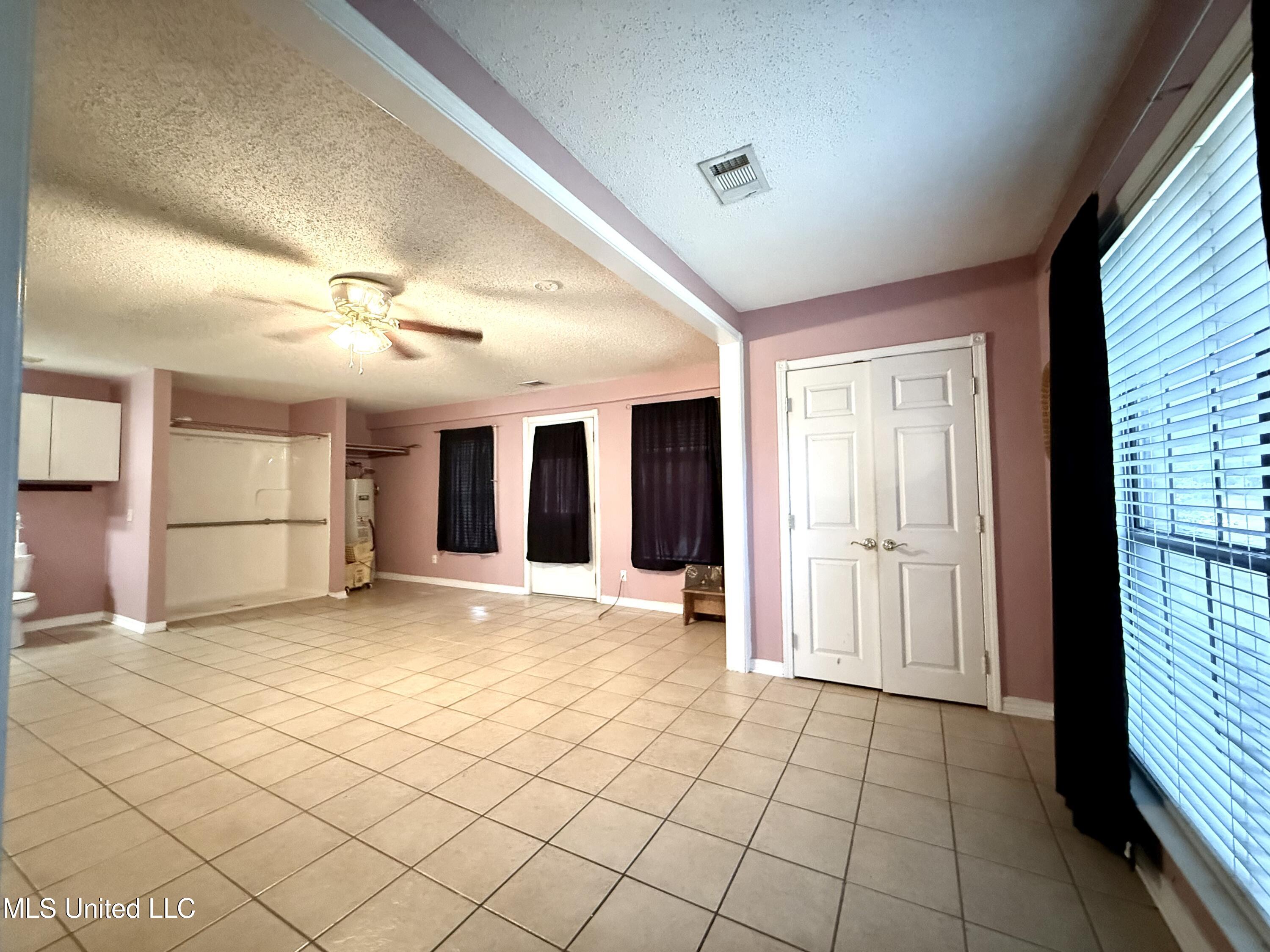 1301 Third Avenue Picayune, MS 39466 - Photo 34 of 55 IMG_8680