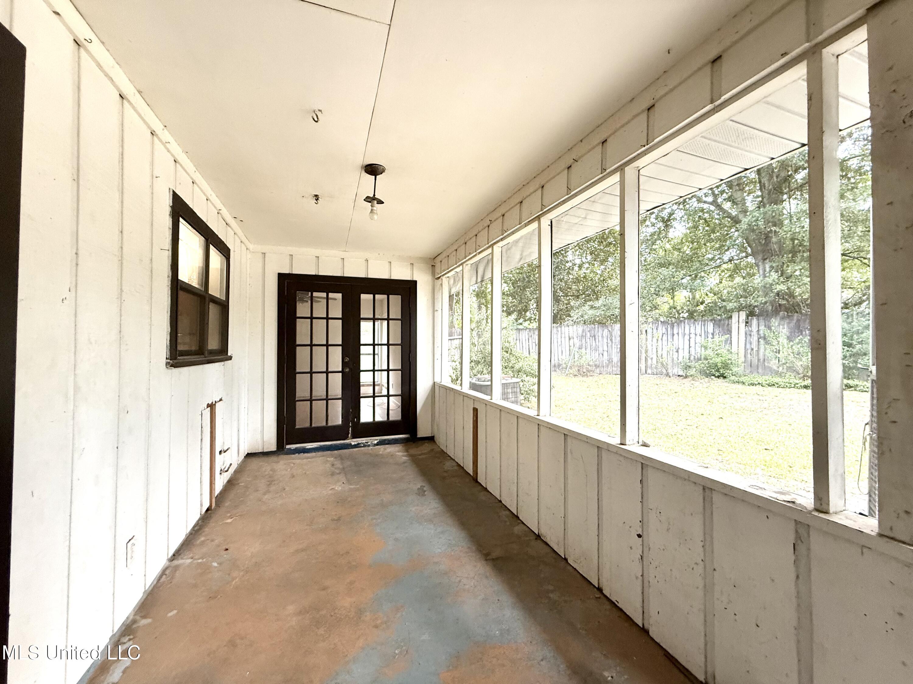 1301 Third Avenue Picayune, MS 39466 - Photo 36 of 55 IMG_8682