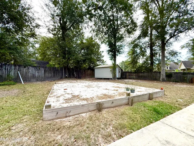 $179,999 | 1301 Third Avenue, Picayune, MS 39466