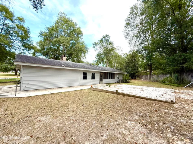 $179,999 | 1301 Third Avenue, Picayune, MS 39466