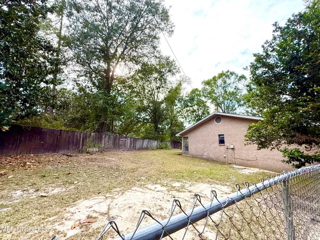 $179,999 | 1301 Third Avenue, Picayune, MS 39466