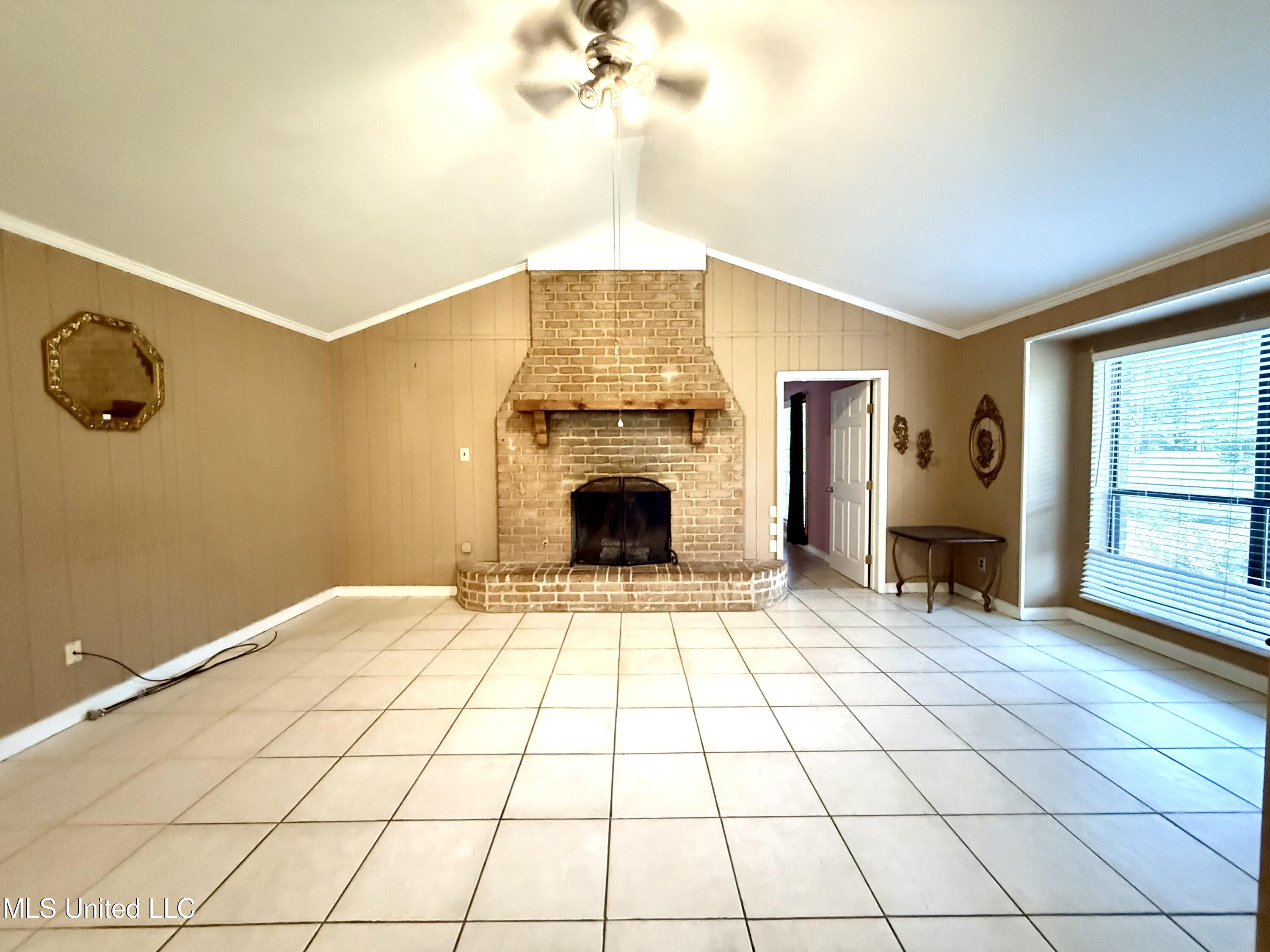 1301 Third Avenue Picayune, MS 39466 - Photo 10 of 55 IMG_8656