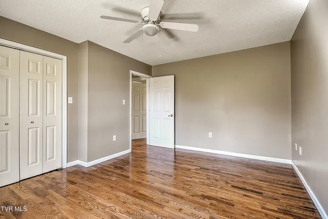 $500,000 | 1009 Muddy Creek Road, Piney Flats, TN 37686