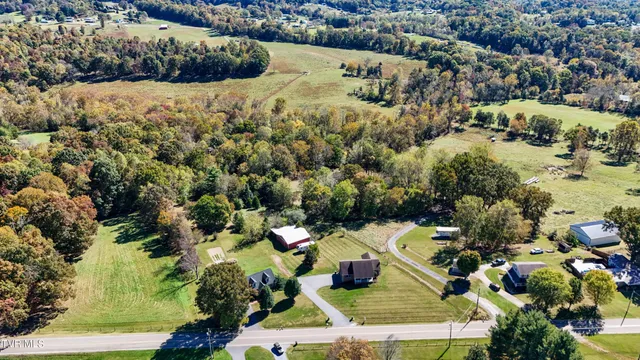$500,000 | 1009 Muddy Creek Road, Piney Flats, TN 37686